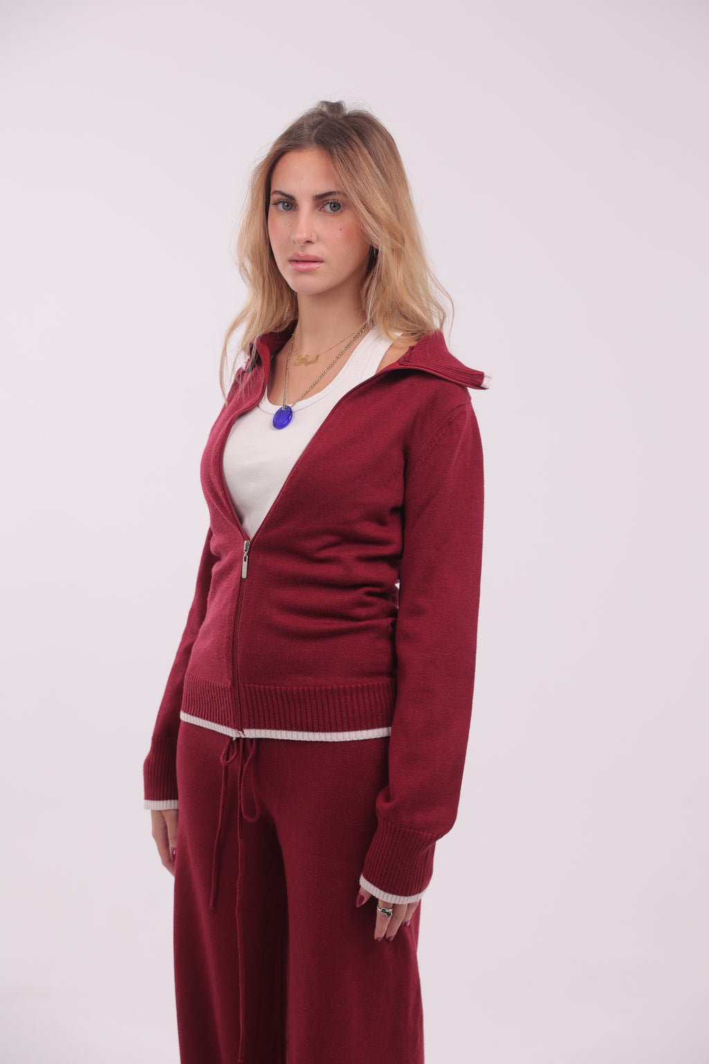 Two Tone Knit Zip Up in Burgundy