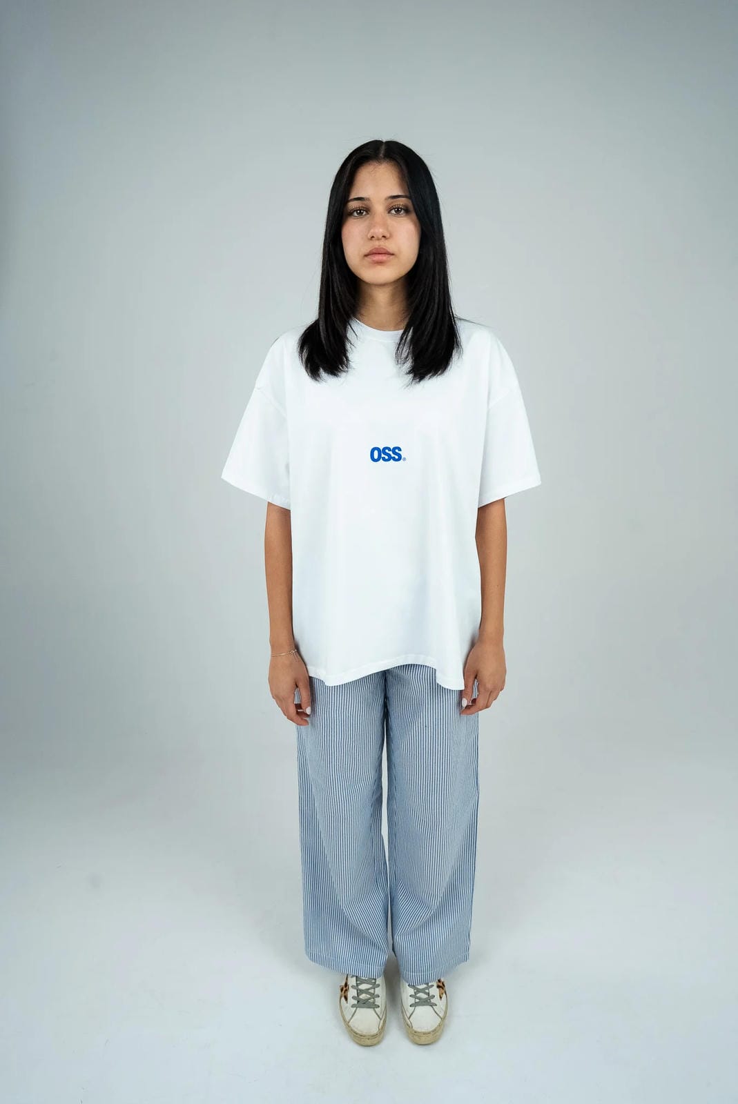 OSS Tee in white and blue